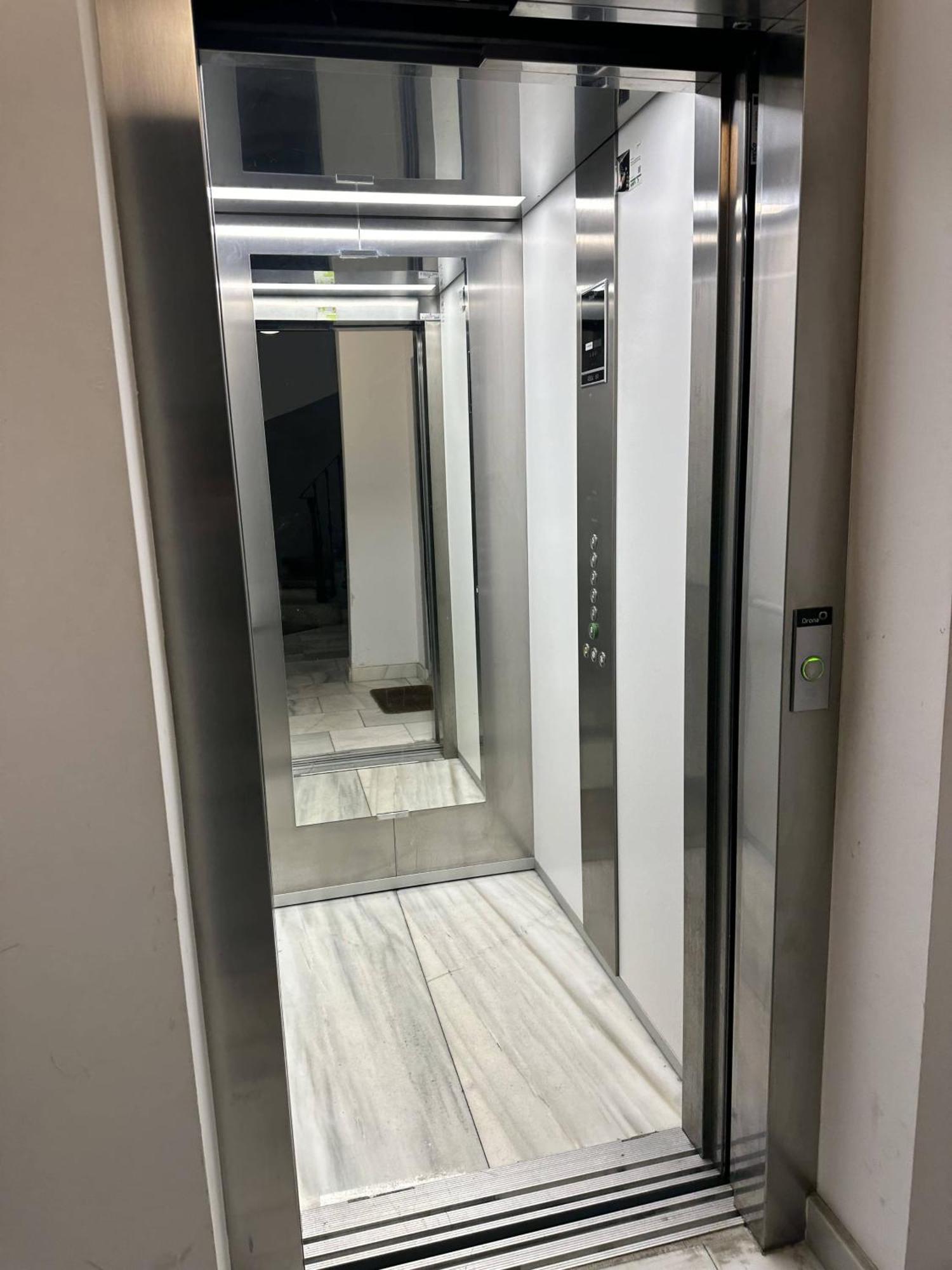 Moderno Apartamento En Pleno Centro 马德里 外观 照片